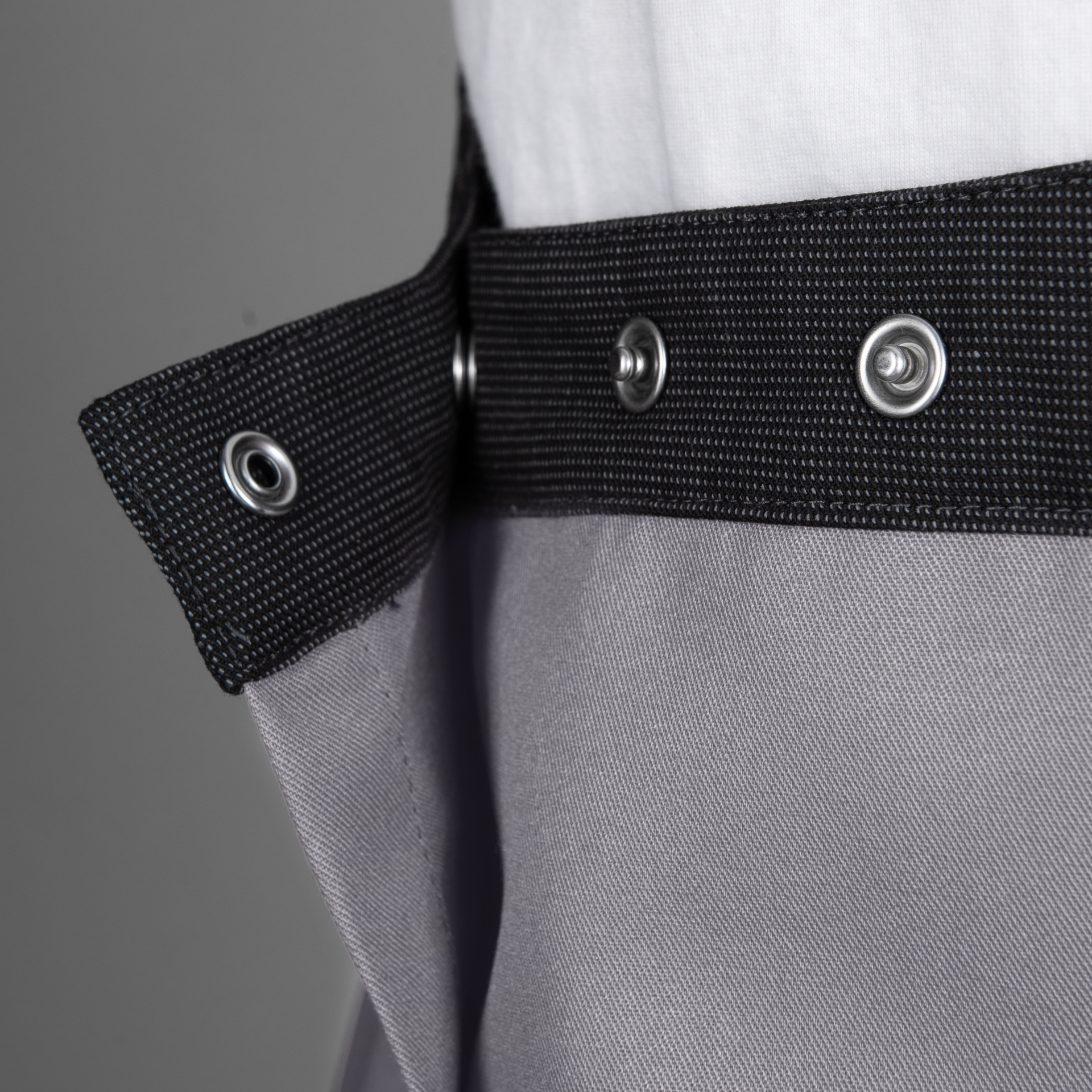 FOCUS Latzrock, Damen Detail