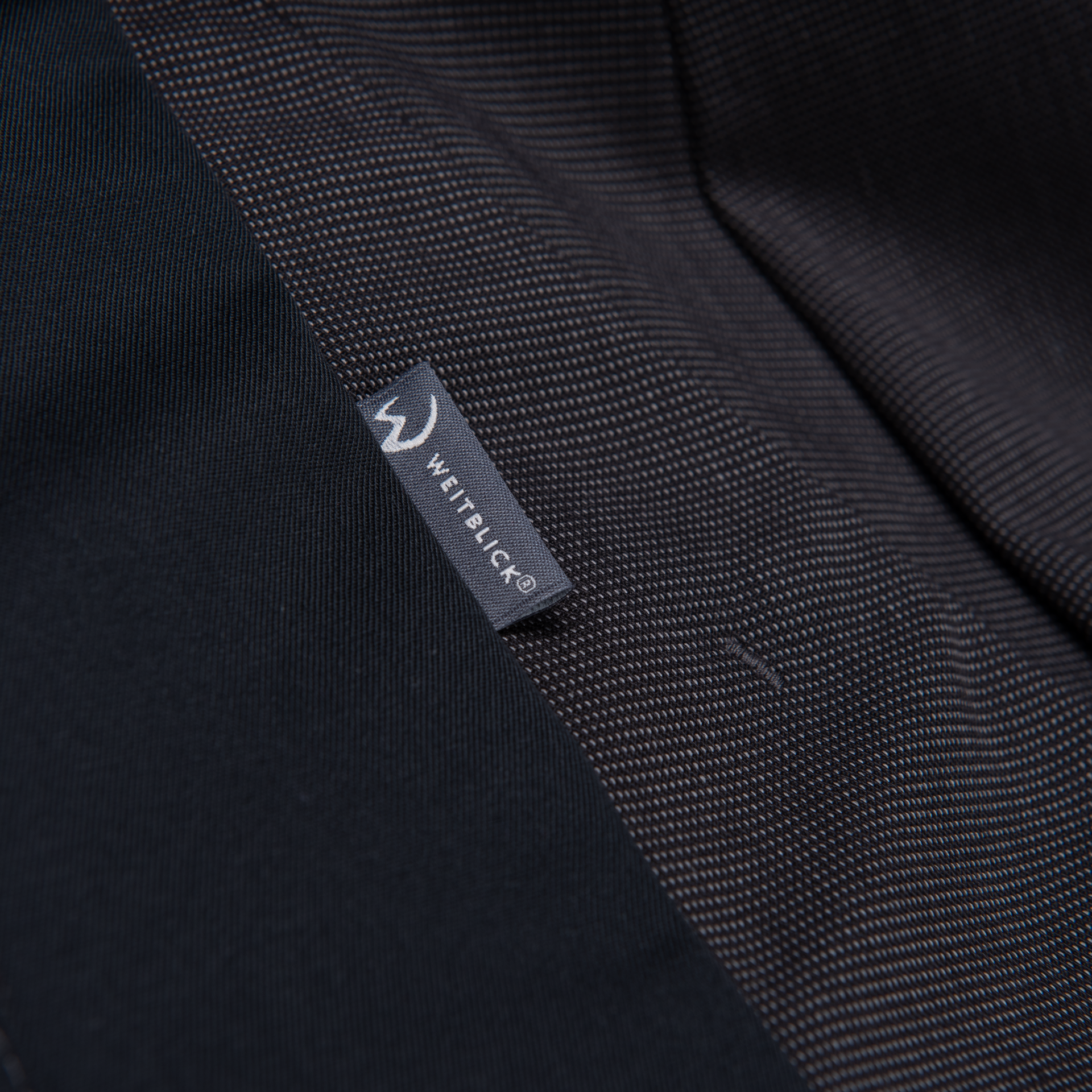 FOCUS Latzrock, Damen Detail
