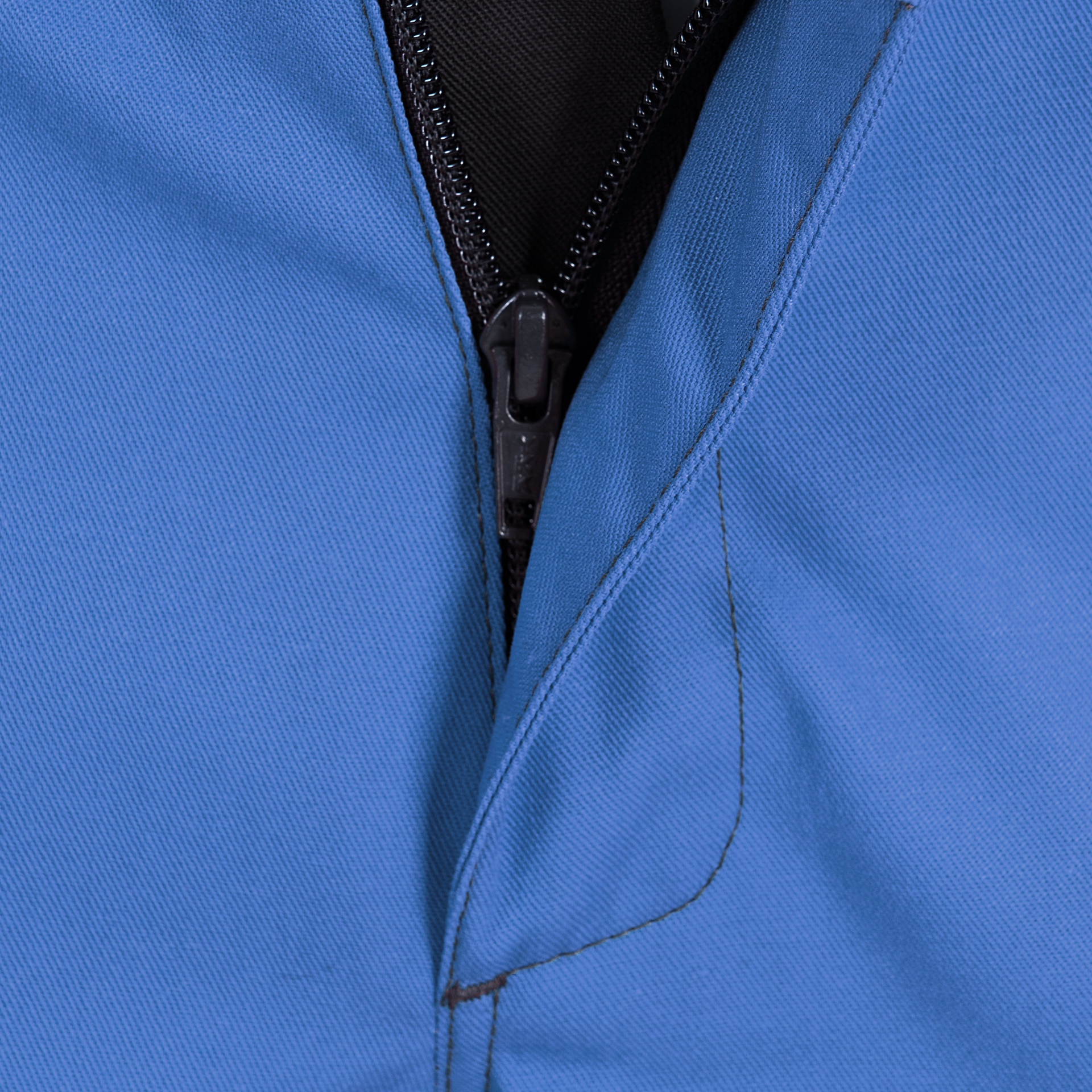GREYBULL 2.0 Bermuda Detail