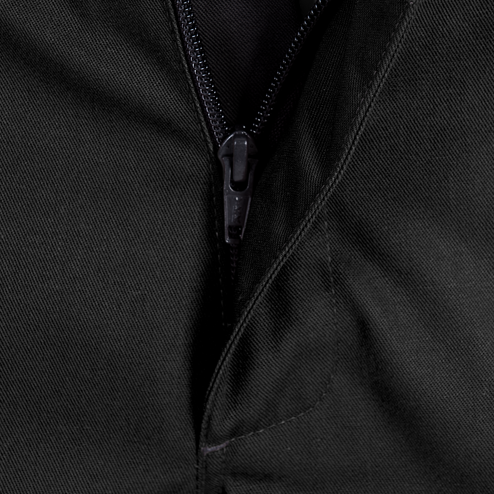 GREYBULL 2.0 Bermuda Detail