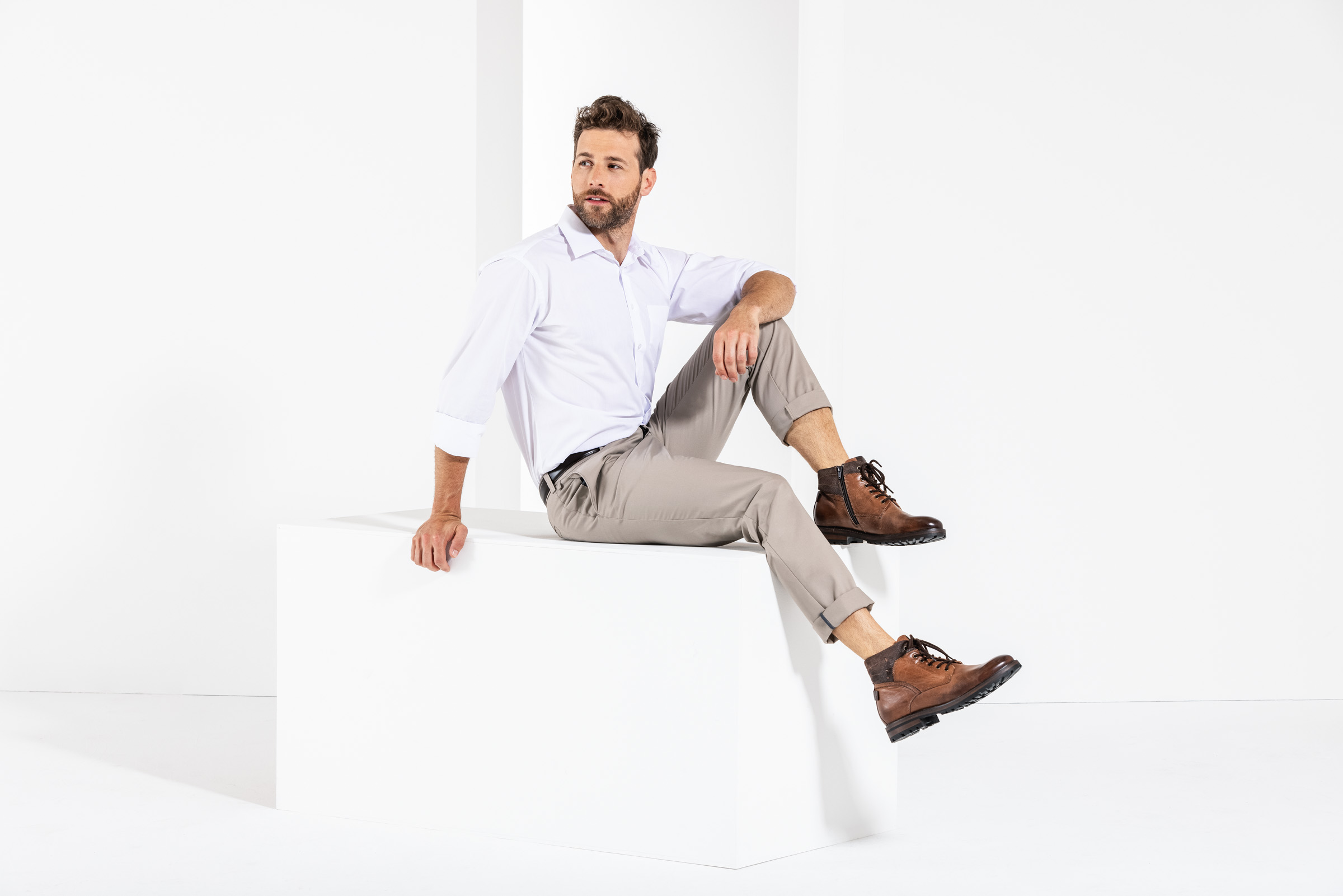 BUSINESS&CASUAL Chino, Herren Mood