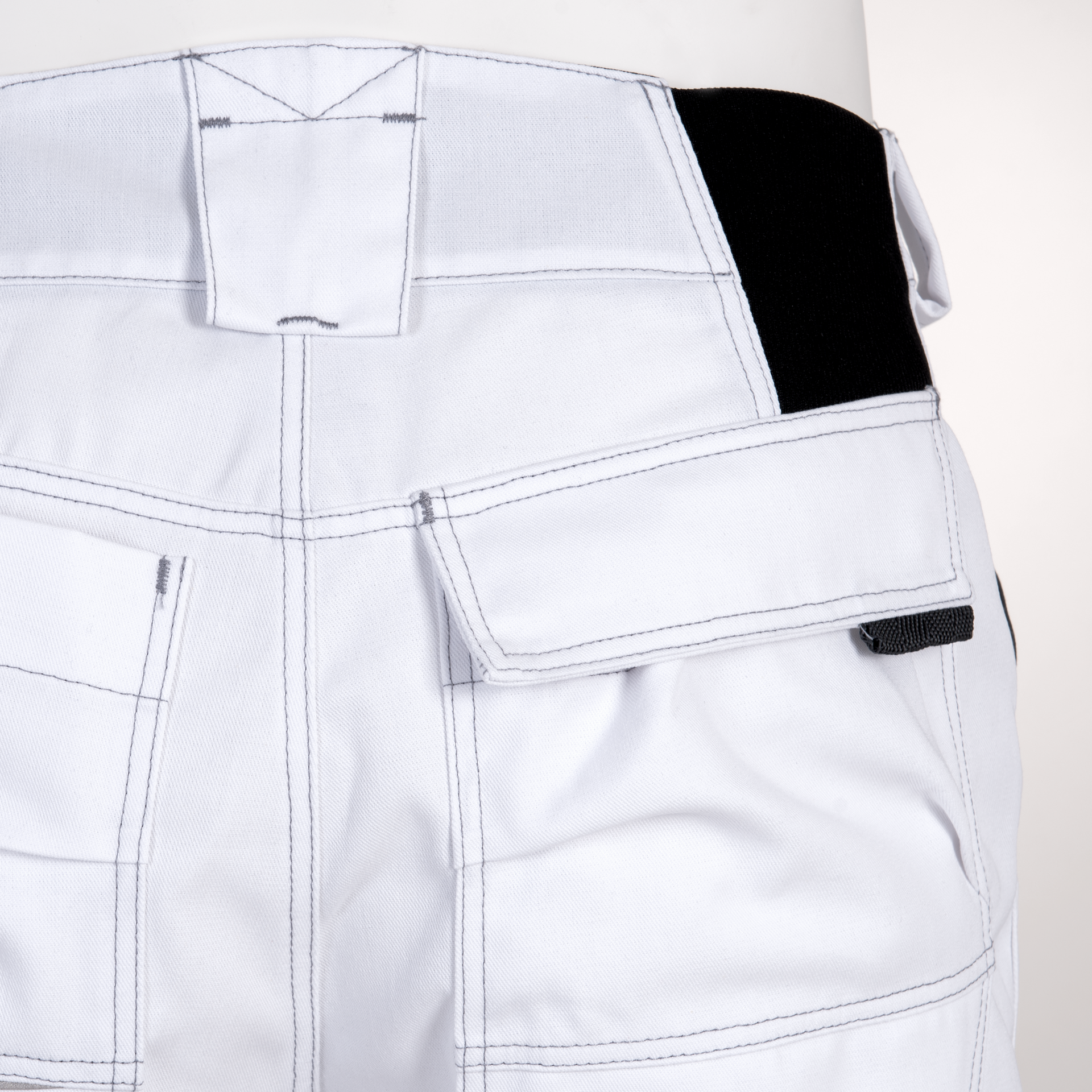 GREYBULL 2.0 Bermuda Detail